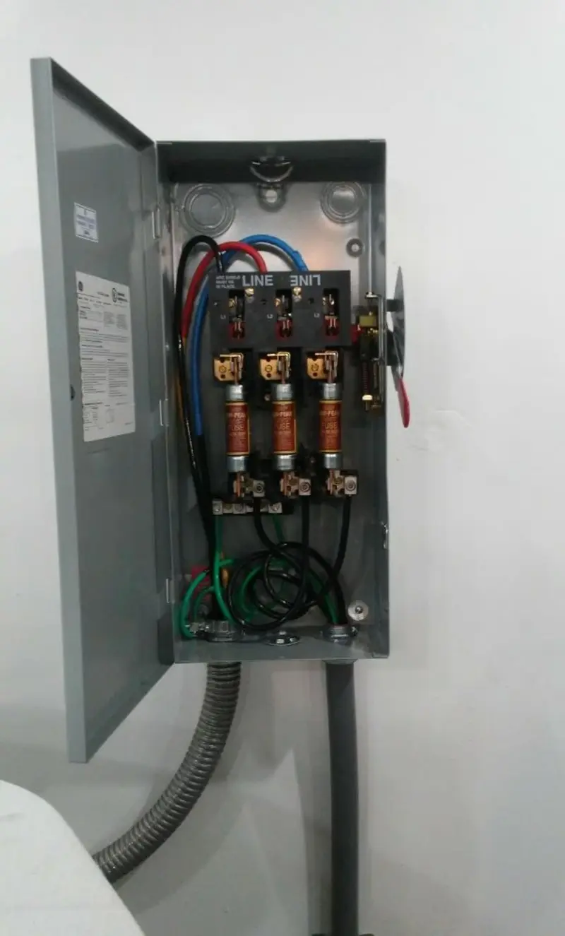 Three-phase disconnect switch installed for Electrical Wiring & Rewiring in Merrimac